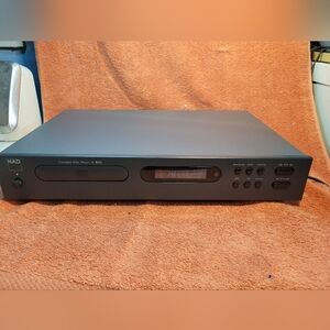 NAD C 521i cd compact disc player No remote/tested/good Condition/